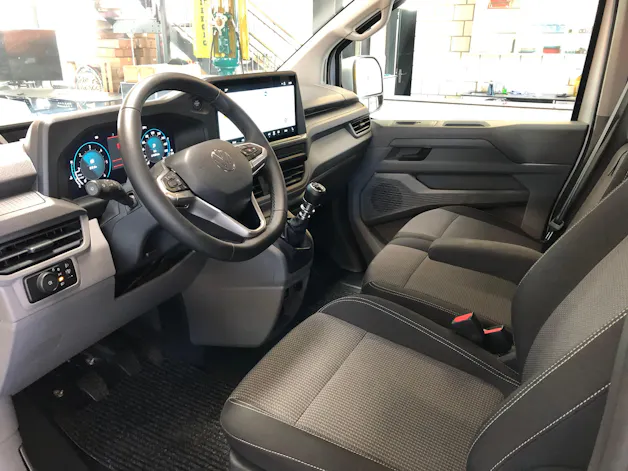 VW Transporter T7 2.0 TDI Lang