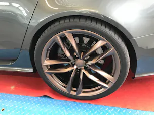 AUDI RS6 Avant 4.0 TFSI V8 quattro Tiptronic