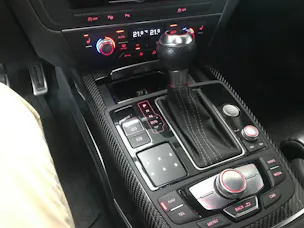 AUDI RS6 Avant 4.0 TFSI V8 quattro Tiptronic