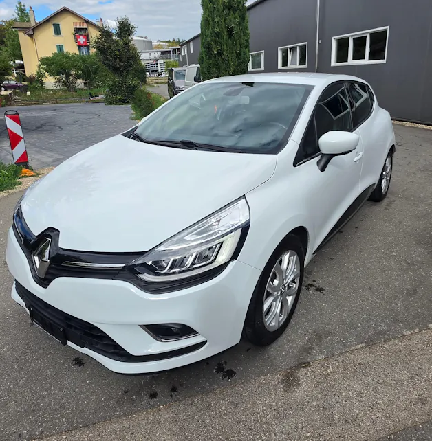 RENAULT Clio 1.2 16V T Intens EDC