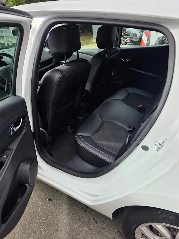 RENAULT Clio 1.2 16V T Intens EDC