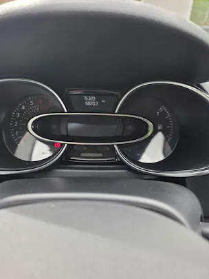 RENAULT Clio 1.2 16V T Intens EDC