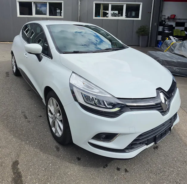 RENAULT Clio 1.2 16V T Intens EDC