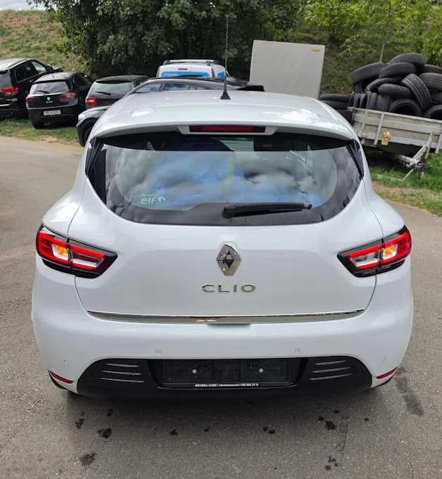 RENAULT Clio 1.2 16V T Intens EDC
