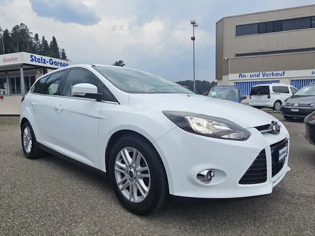 FORD Focus 1.6i VCT Titanium PowerShift