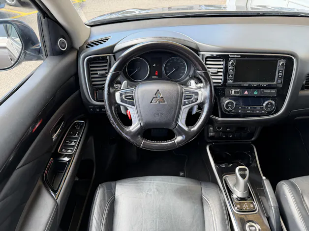 Mitsubishi Outlander 2.0 PHEV Diamond 4WD Automatic