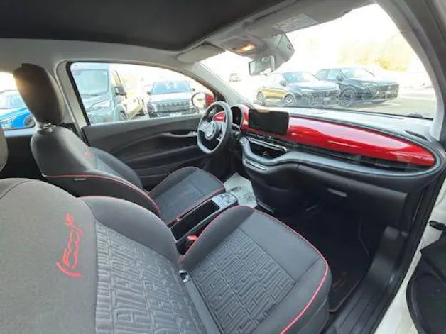 FIAT 500 C electric 87 kW Red
