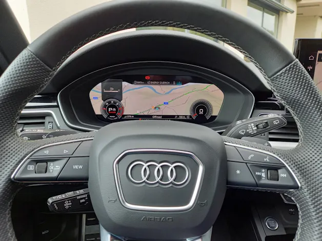 AUDI A4 Avant 40 TDI S line quattro S-tronic