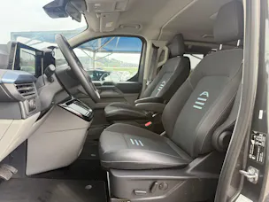 FORD Tourneo Bus 340 L1H1 PHEV Active