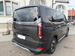 FORD Tourneo Bus 340 L1H1 PHEV Active