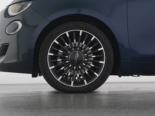 FIAT 500 electric 87 kW La Prima
