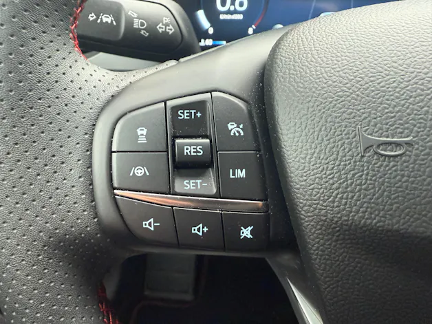 FORD Focus Station Wagon 1.0i EcoB Hybrid 155 ST-Line X