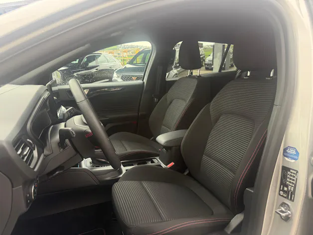 FORD Focus Station Wagon 1.0i EcoB Hybrid 155 ST-Line X