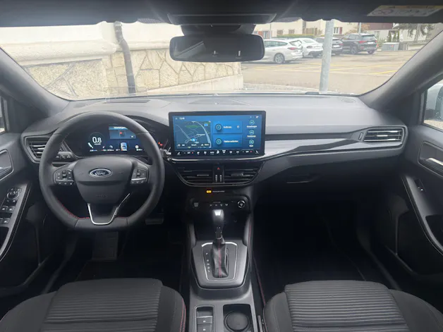 FORD Focus Station Wagon 1.0i EcoB Hybrid 155 ST-Line X