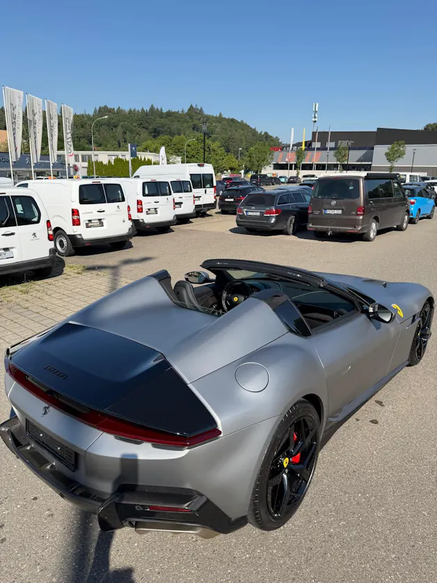 FERRARI 12 Cilindri Spider
