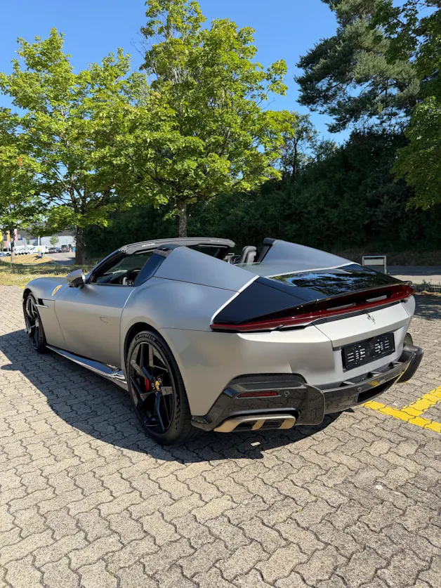 FERRARI 12 Cilindri Spider