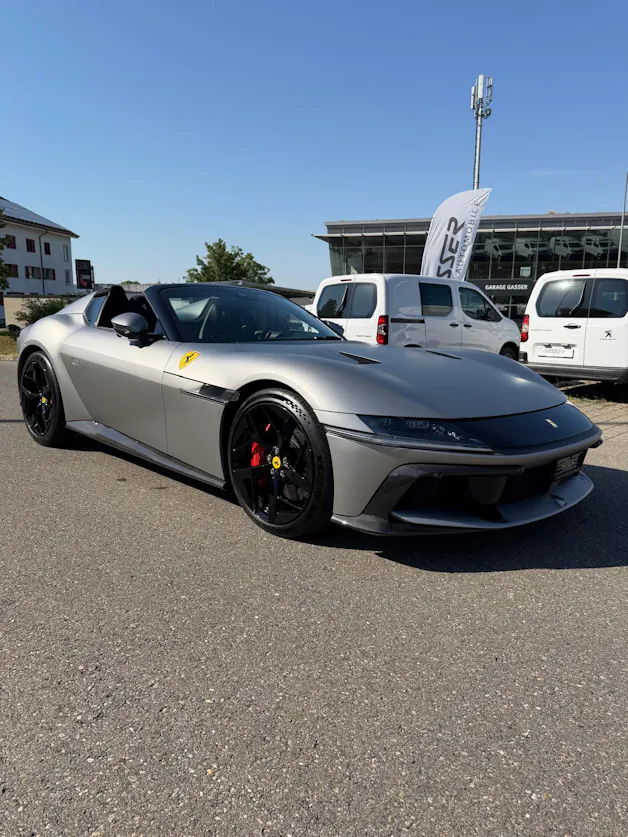 FERRARI 12 Cilindri Spider