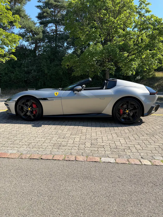 FERRARI 12 Cilindri Spider