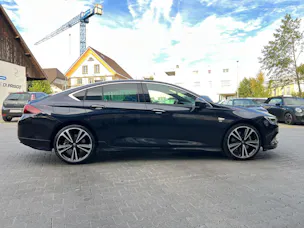 OPEL Insignia 2.0 T Grand Sport Excellence 4WD Automat.