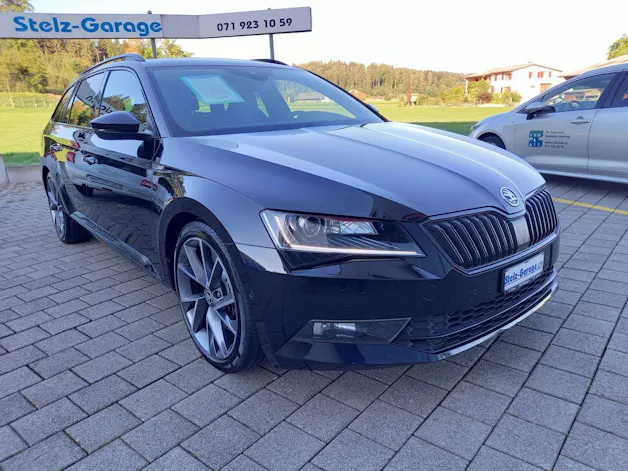 SKODA Superb Combi 2.0 TSI SportLine+ DSG 4x4