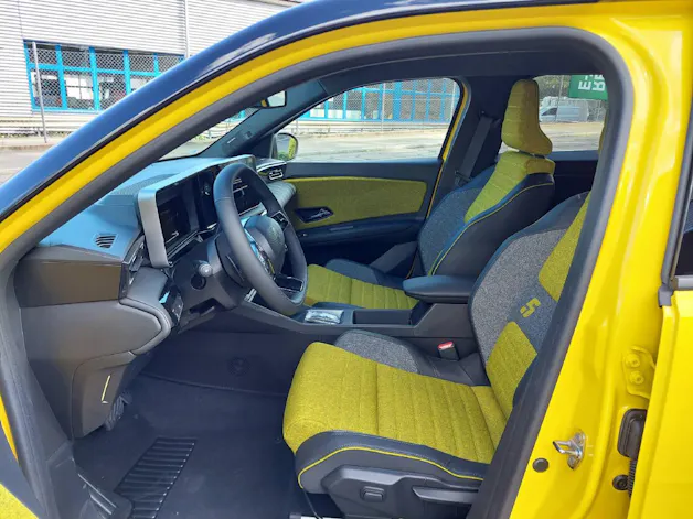 RENAULT R5 E-Tech Comfort Range iconic five