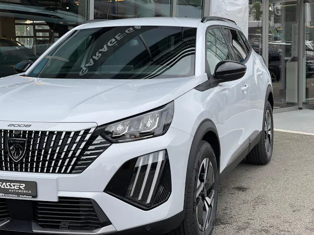 PEUGEOT 2008 1.2 PureTech Allure Premium