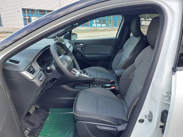 RENAULT Captur 1.8 E-Tech techno 160
