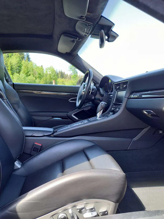 PORSCHE 911 Turbo S PDK