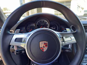 PORSCHE 911 Turbo S PDK