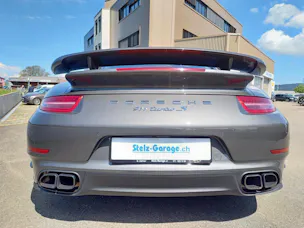 PORSCHE 911 Turbo S PDK