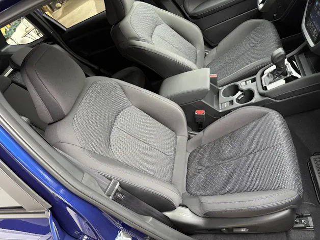 Subaru Forester Station 2.0i e-Boxer Swiss Plus