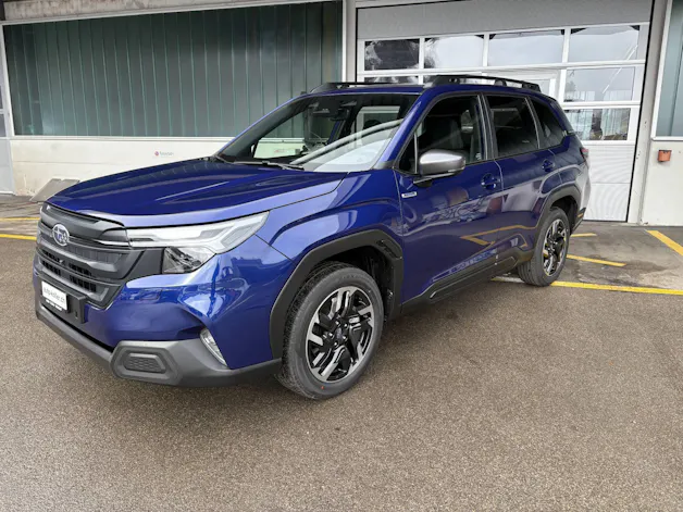 Subaru Forester Station 2.0i e-Boxer Swiss Plus