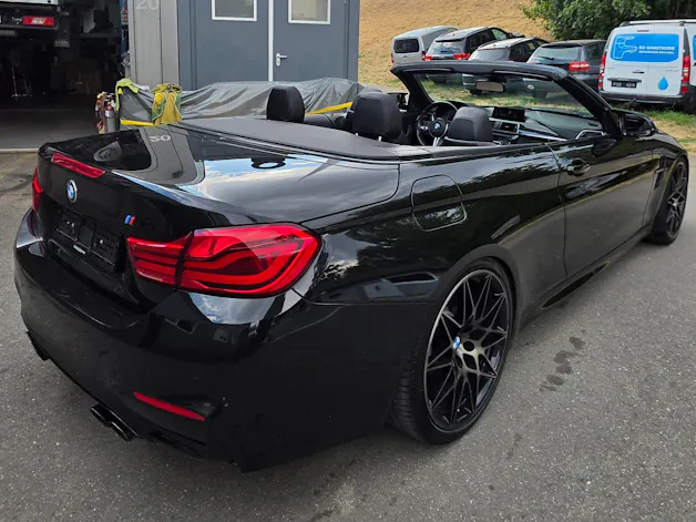 BMW M4 Cabriolet Drivelogic M Competition