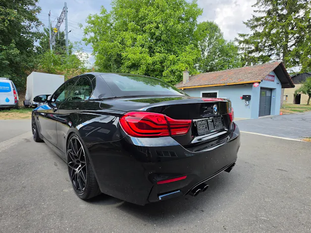 BMW M4 Cabriolet Drivelogic M Competition