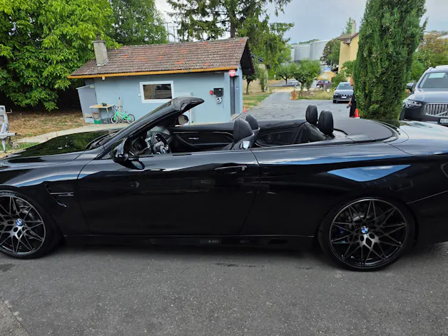 BMW M4 Cabriolet Drivelogic M Competition