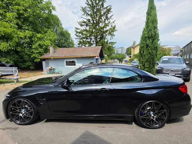 BMW M4 Cabriolet Drivelogic M Competition