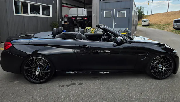 BMW M4 Cabriolet Drivelogic M Competition
