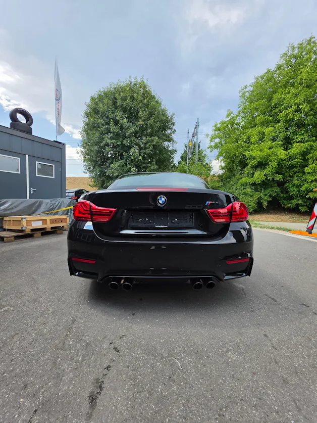 BMW M4 Cabriolet Drivelogic M Competition