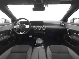 MERCEDES-BENZ A 180 AMG Line 7G-DCT