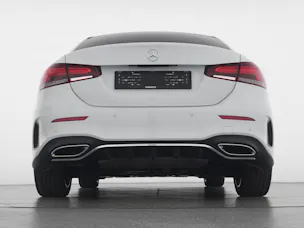 MERCEDES-BENZ A 180 AMG Line 7G-DCT