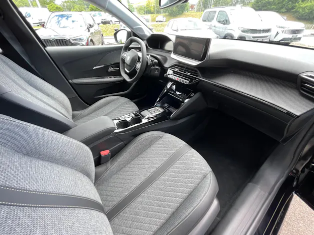 PEUGEOT 208 1.2 MHEV 110 Allure Premium