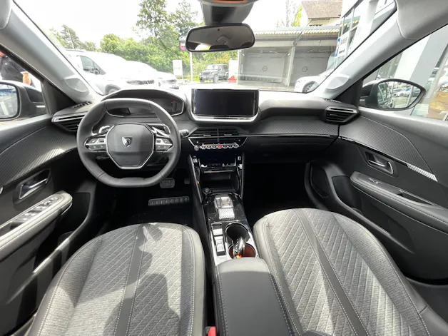 PEUGEOT 208 1.2 MHEV 110 Allure Premium