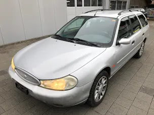 FORD Mondeo 2.0i Trend Futura