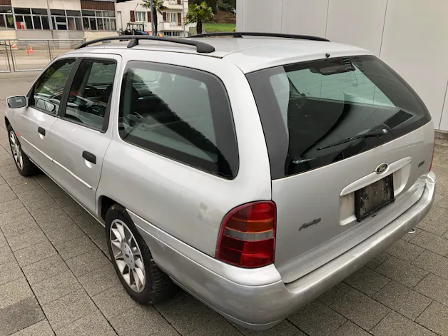 FORD Mondeo 2.0i Trend Futura