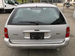 FORD Mondeo 2.0i Trend Futura