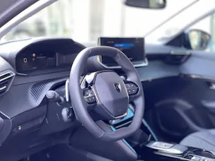 PEUGEOT 208 1.2 MHEV 110 Allure Premium