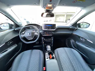 PEUGEOT 208 1.2 MHEV 110 Allure Premium