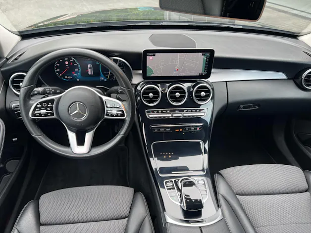 MERCEDES-BENZ C 200 Swiss Star Avantgarde 4M 9G-Tronic