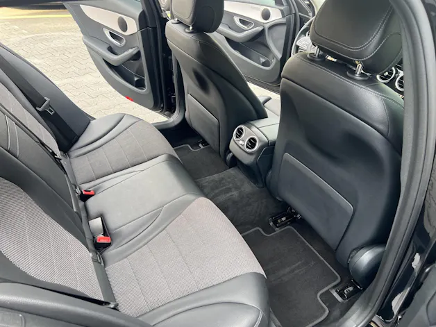 MERCEDES-BENZ C 200 Swiss Star Avantgarde 4M 9G-Tronic