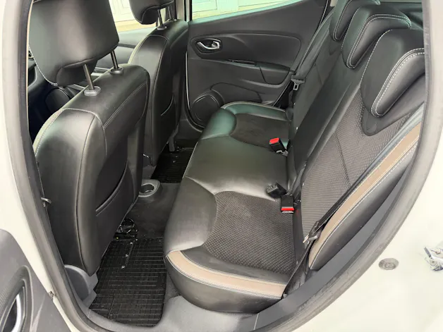 RENAULT Clio 1.2 16V T Swiss Edition EDC